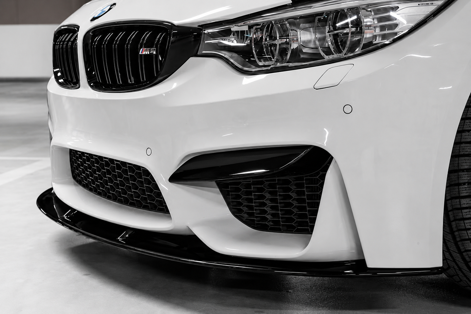 BMW F80M3/F82M4 UPPER SPLITTERS GLOSS BLACK