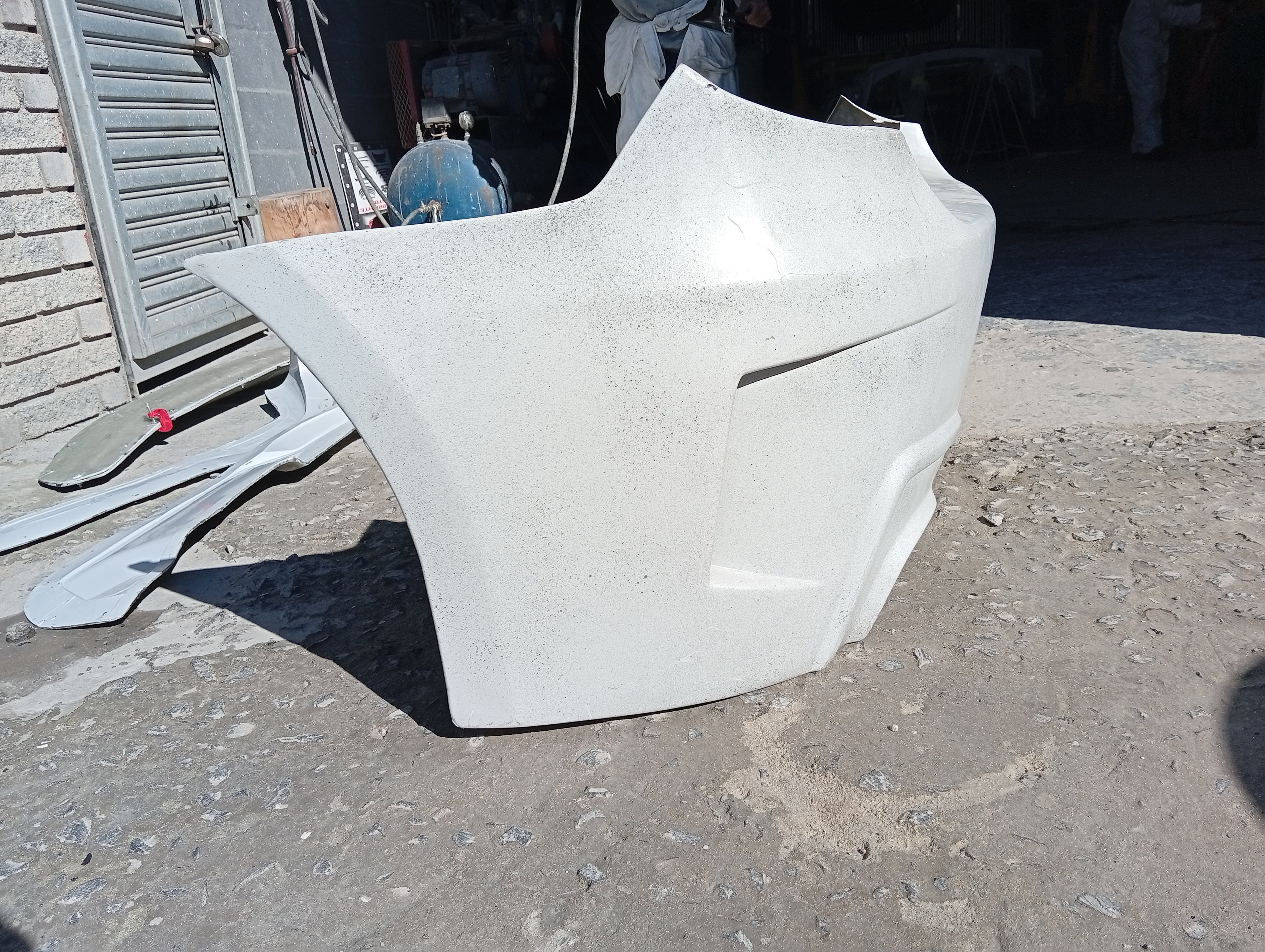 BMW 1M REAR BUMPER (HATCH)