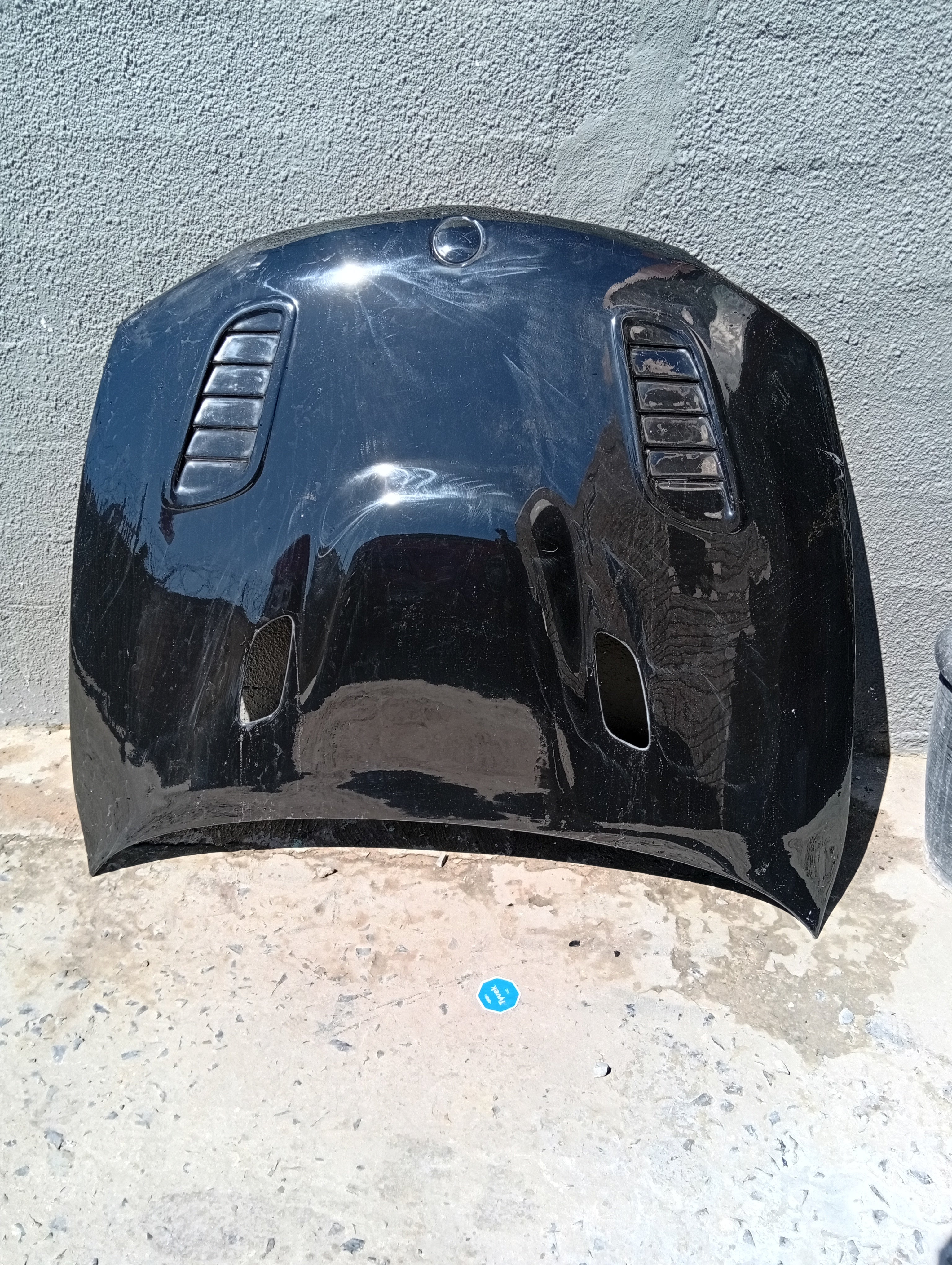 BMW 1 SERIES VENTED BONNET